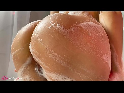 ❤️ Brunette Anapiga Pussy kwa Pussy kwa Vibrator hadi Orgasm kali katika Shower ❌ ️❤