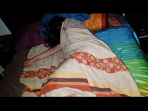 ❤️ Stepson akimtusi mama yake mdogo wa kambo wakati amelala. ❌ ️❤
